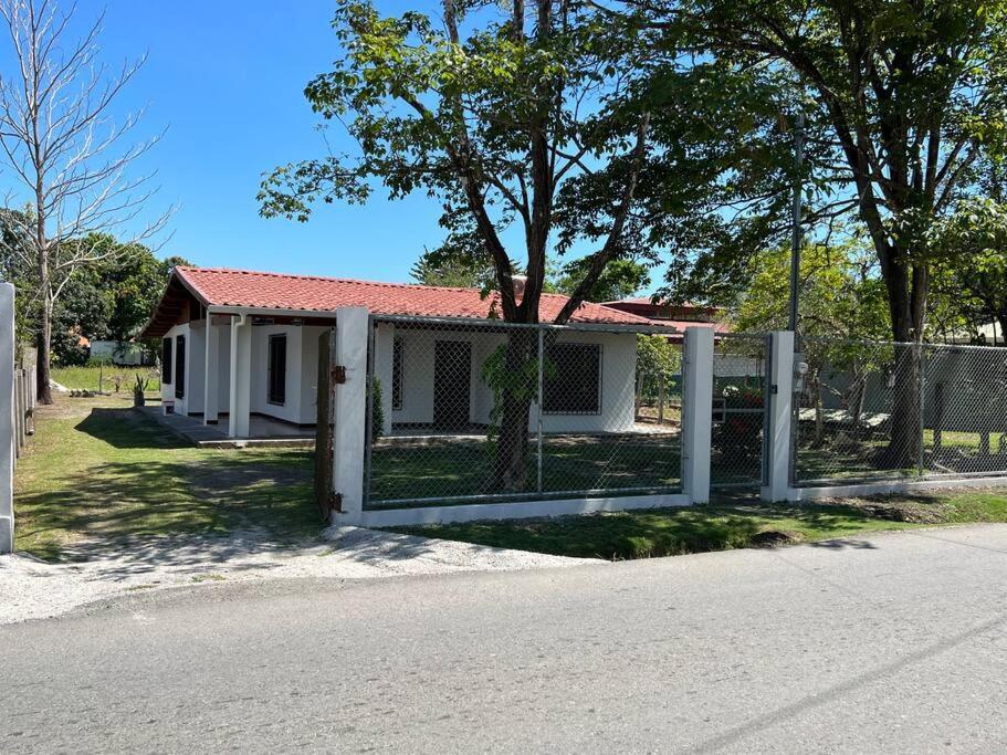 Amplia Casa En Paquera Apartment Екстериор снимка